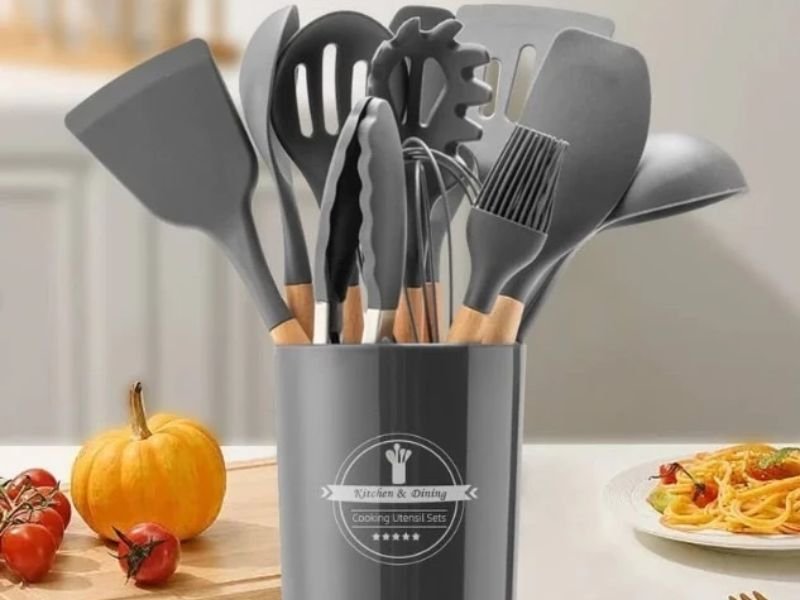 Utensílios de silicone com cabo em bambu